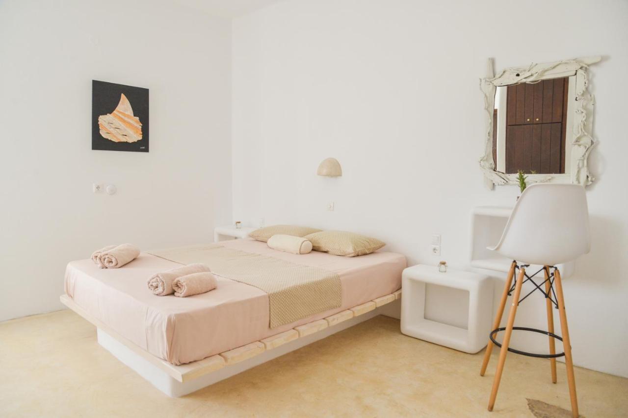 Fantasy Rooms Adamantas  Bagian luar foto