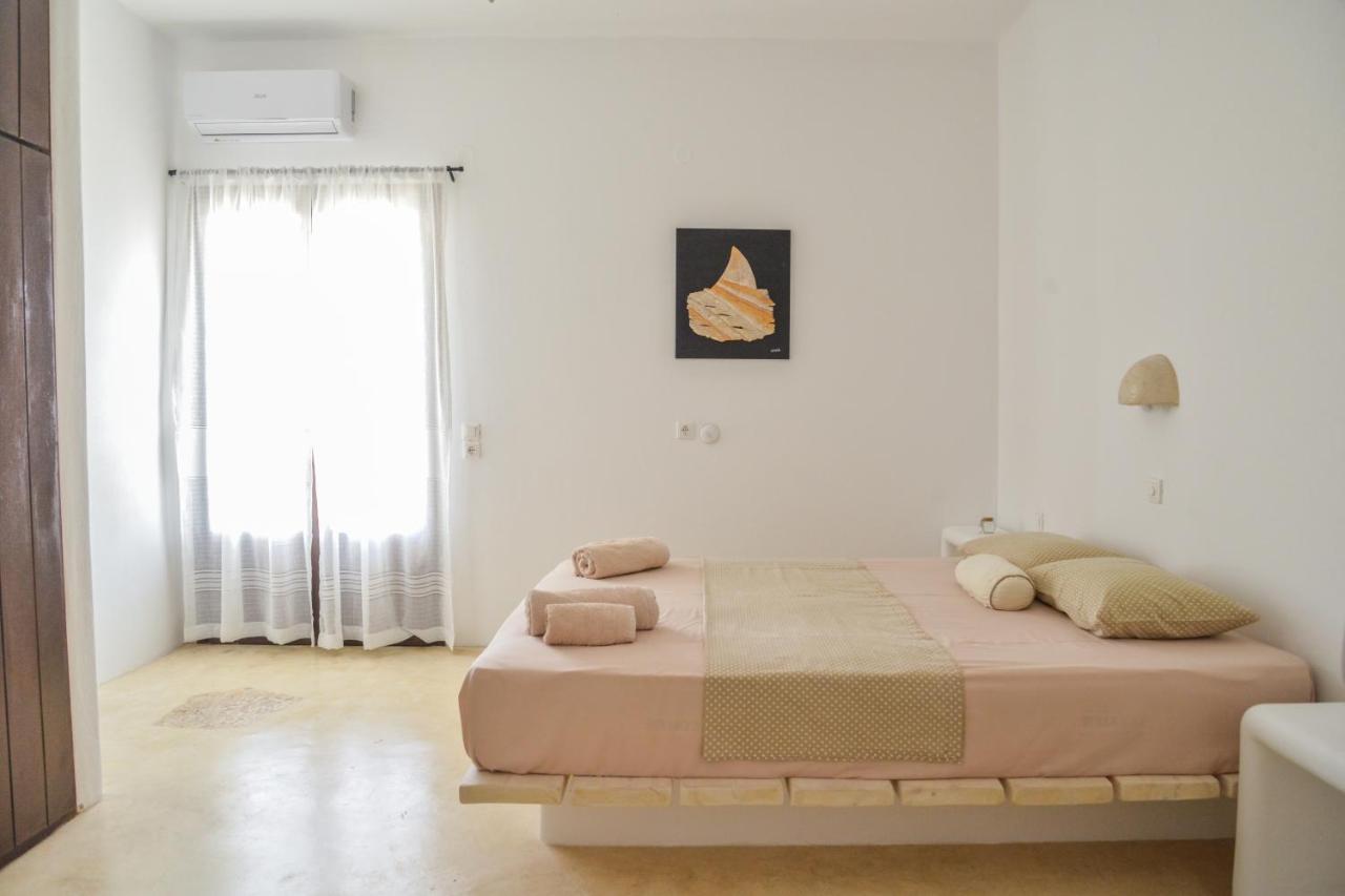 Fantasy Rooms Adamantas  Bagian luar foto