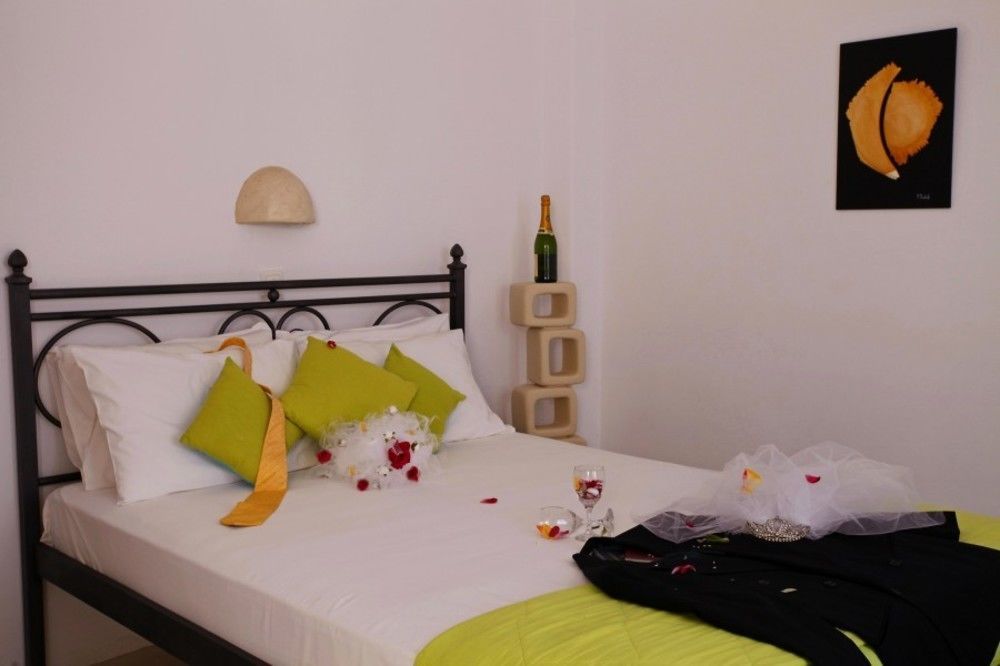 Fantasy Rooms Adamantas  Bagian luar foto
