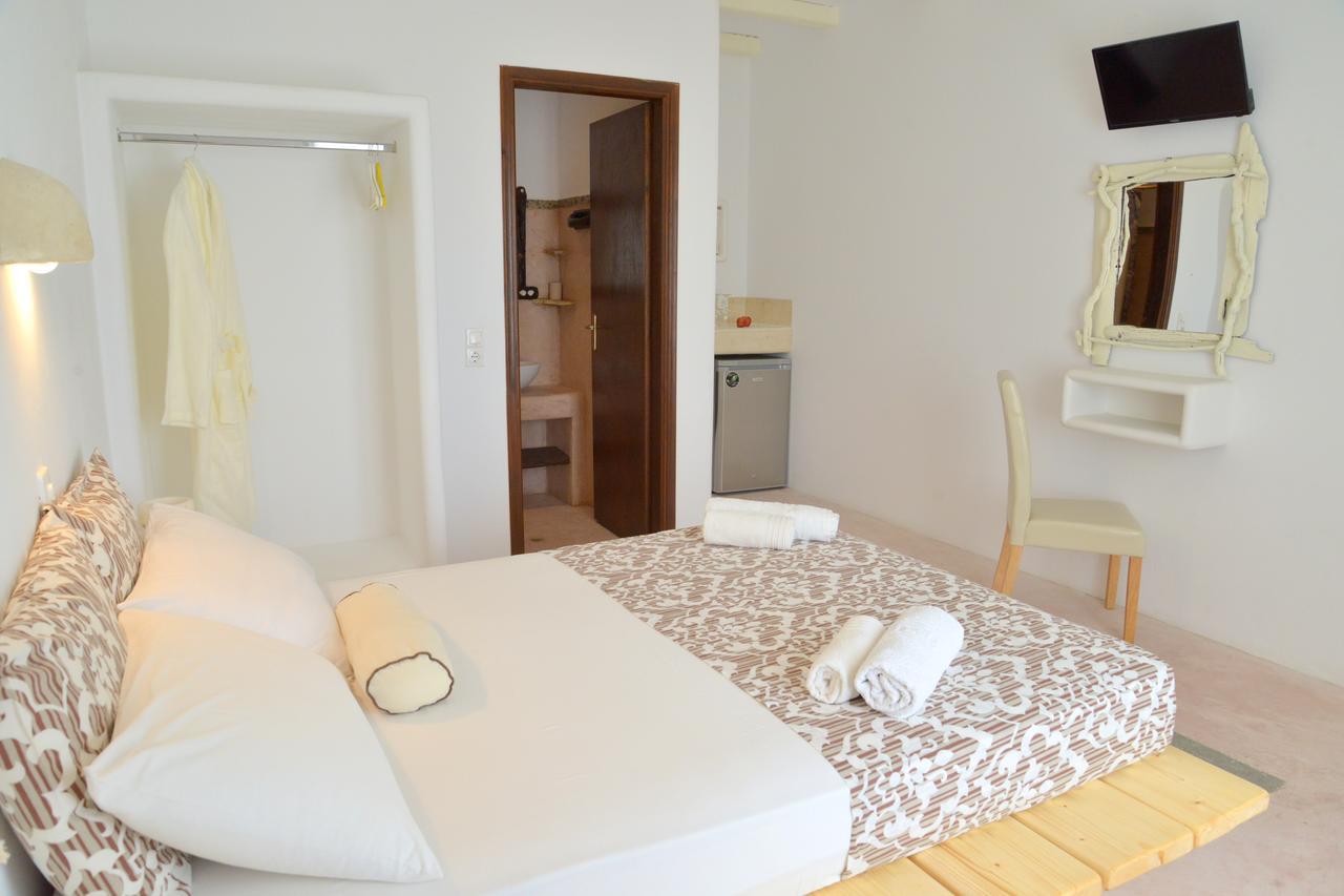 Fantasy Rooms Adamantas  Bagian luar foto