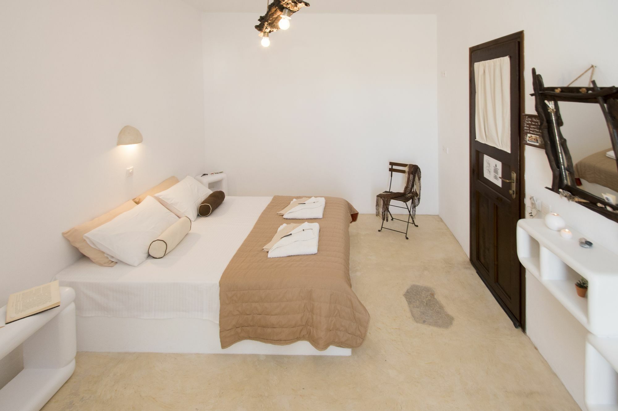 Fantasy Rooms Adamantas  Bagian luar foto